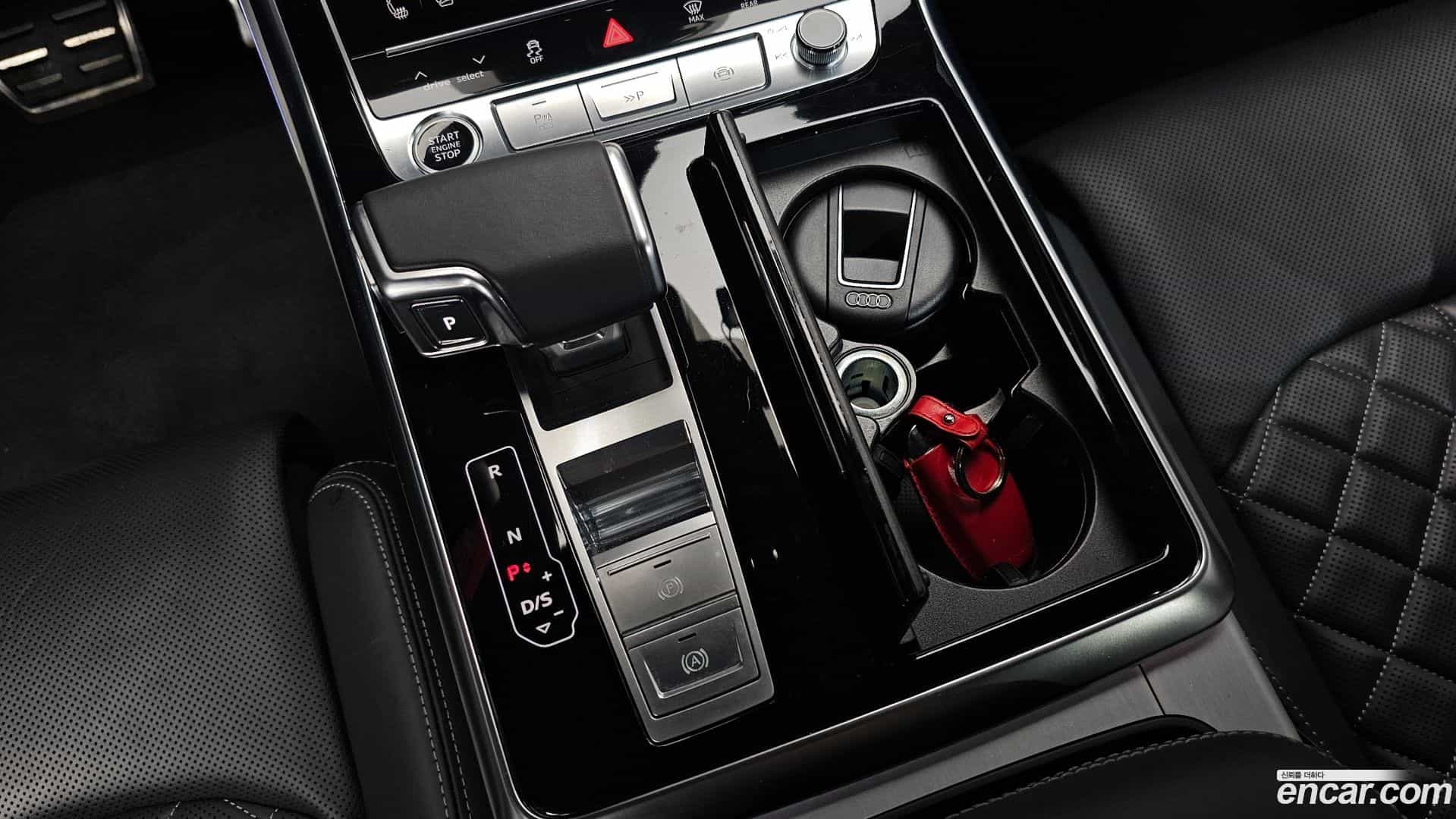 Q8 Audi 2021.8-INNER-009