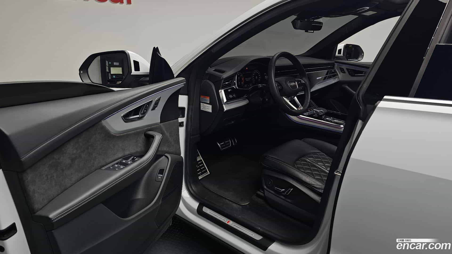 Q8 Audi 2021.8-INNER-010