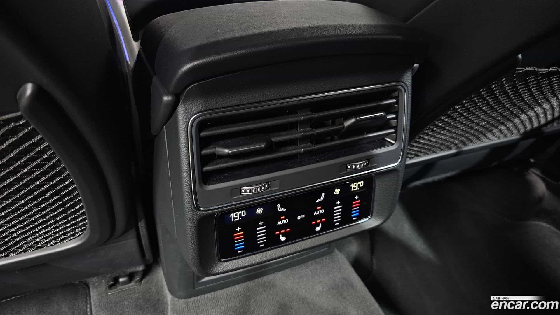 Q8 Audi 2021.8-OPTION-023
