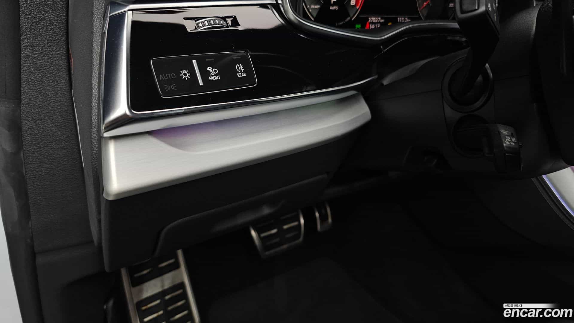 Q8 Audi 2021.8-OPTION-045
