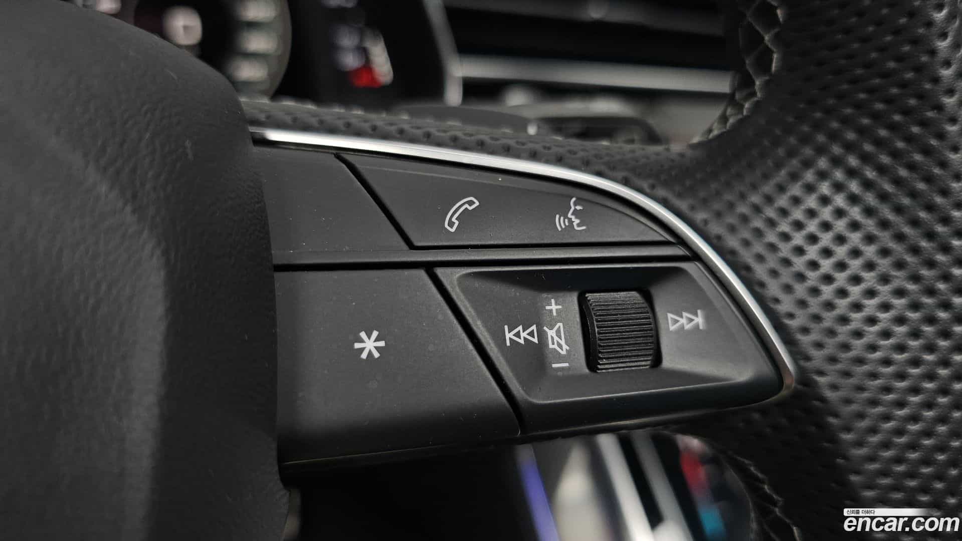 Q8 Audi 2021.8-OPTION-046