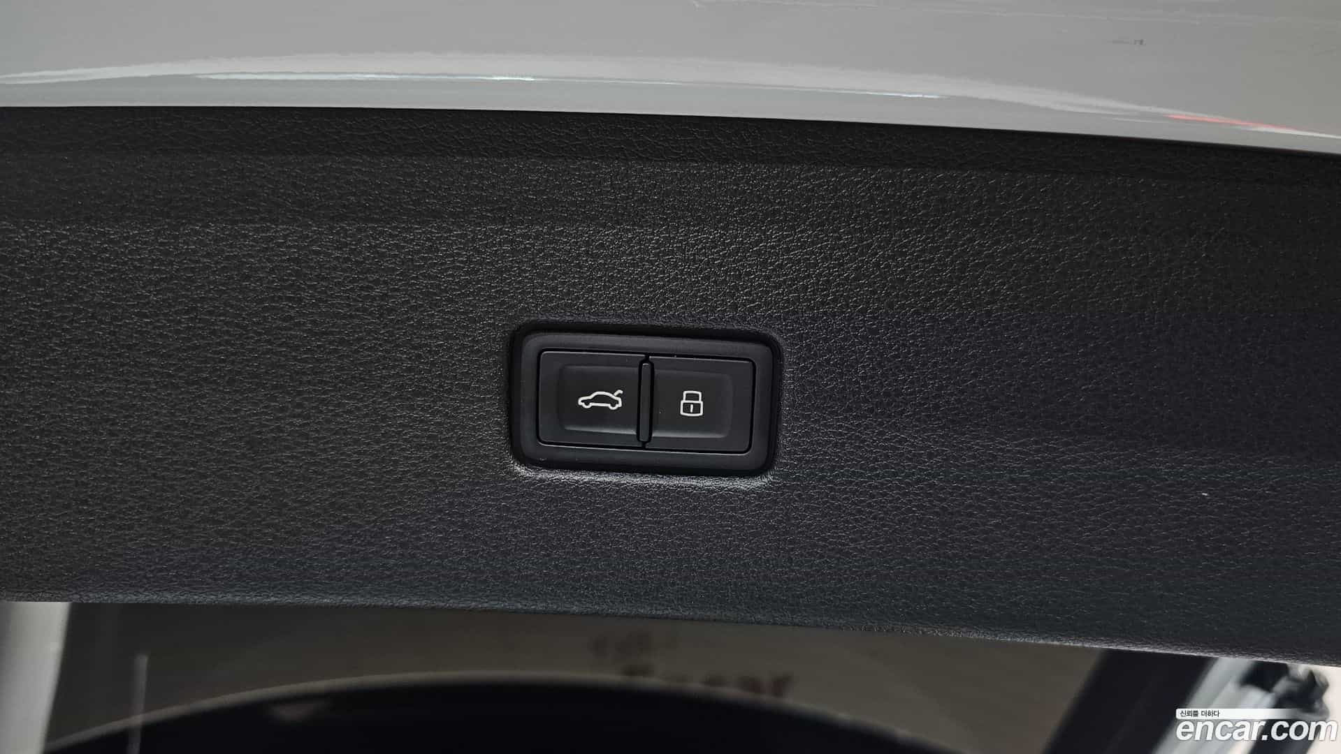 Q8 Audi 2021.8-OPTION-050