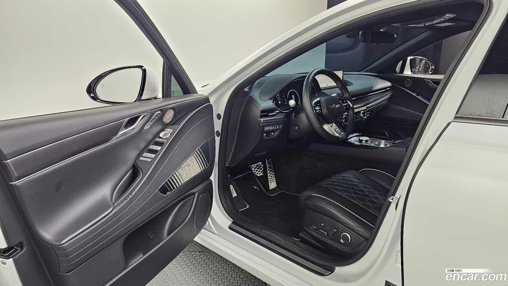 G80 Genesis 2023.4-INNER-010
