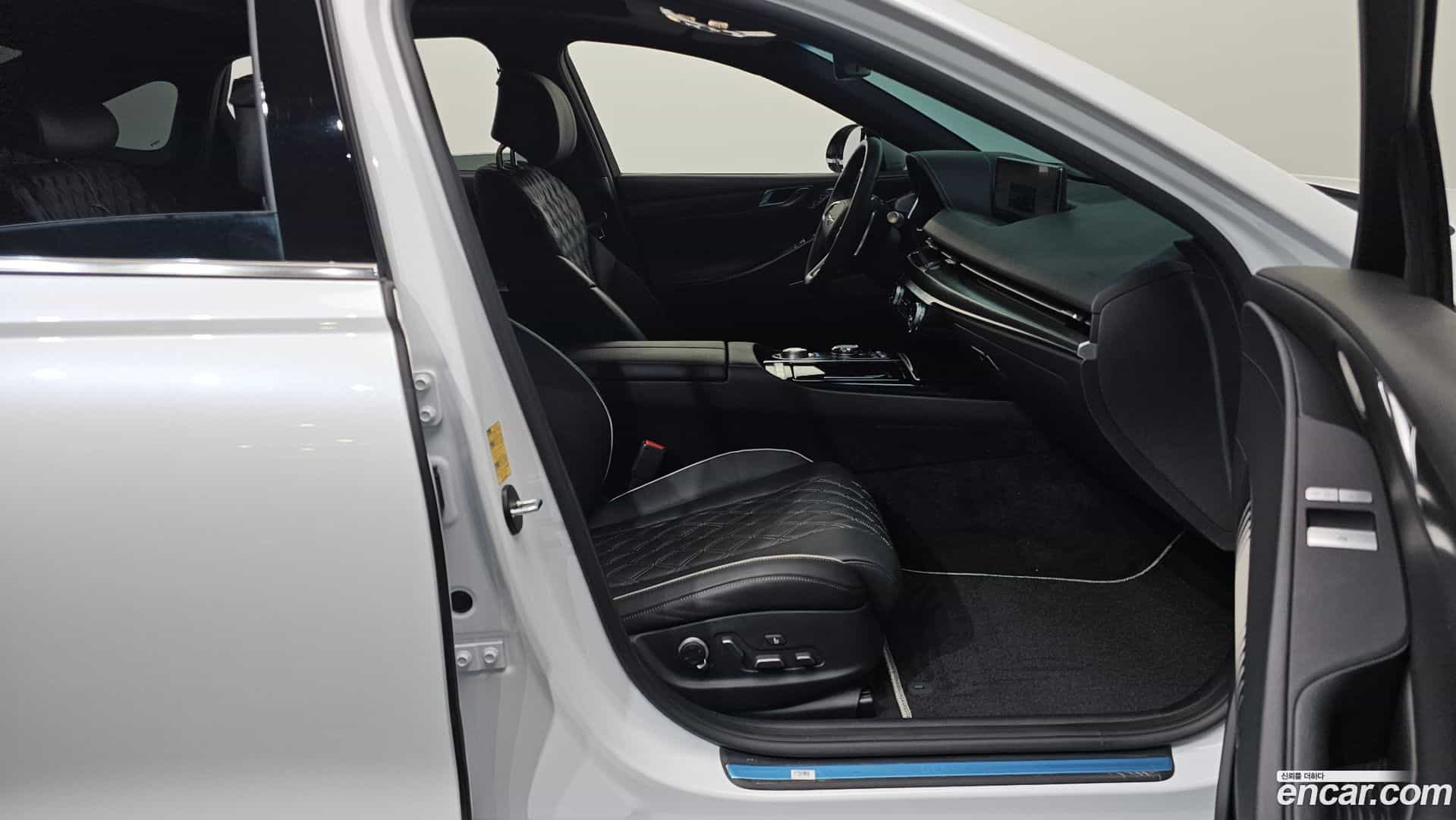 G80 Genesis 2023.4-INNER-036