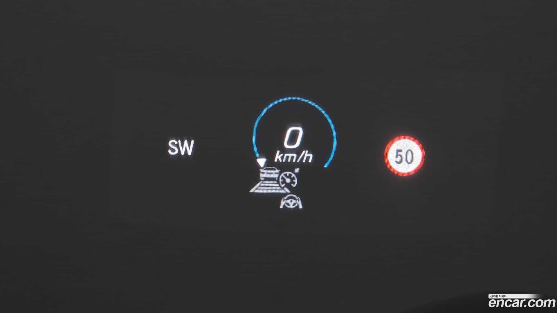 E-Class Mercedes-Benz 2020.10-OPTION-021