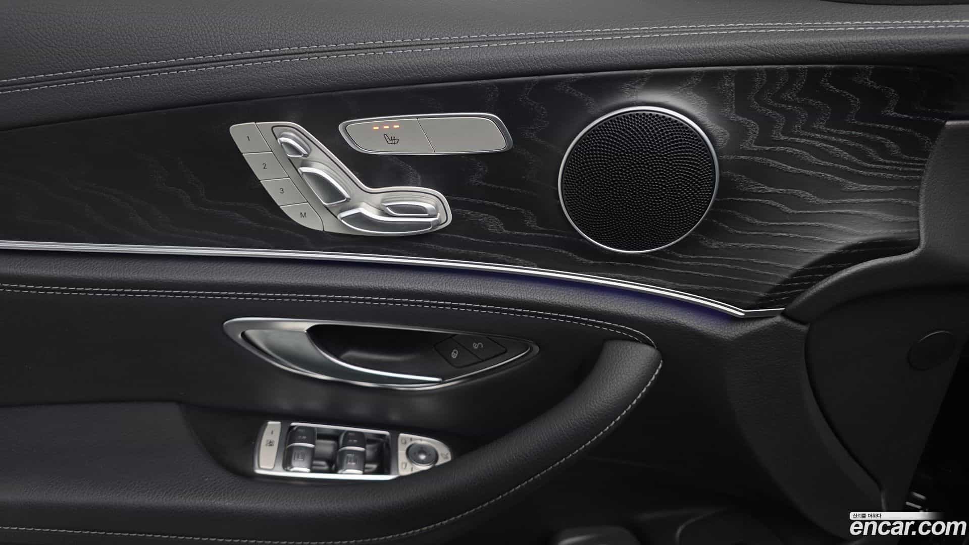 E-Class Mercedes-Benz 2020.10-OPTION-024