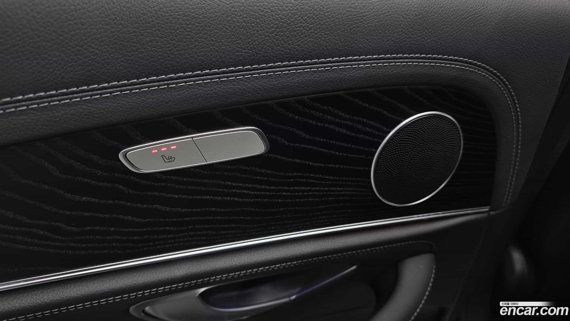 E-Class Mercedes-Benz 2020.10-OPTION-040