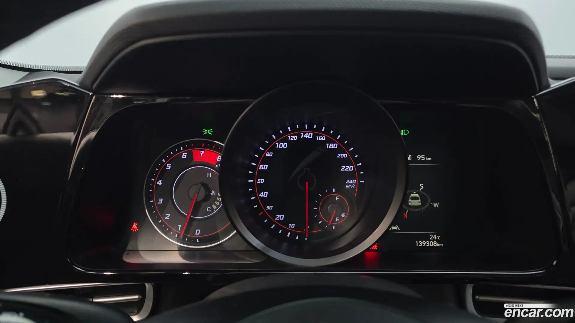 AVANTE Hyundai 2021.10-INNER-008