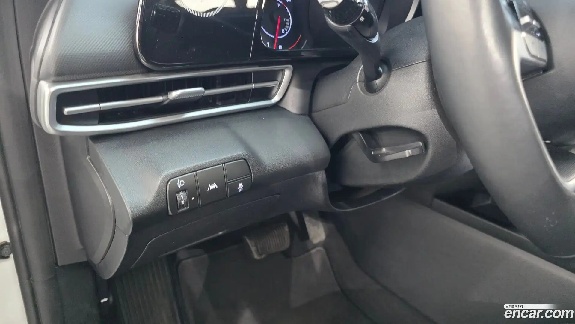 AVANTE Hyundai 2021.10-OPTION-019