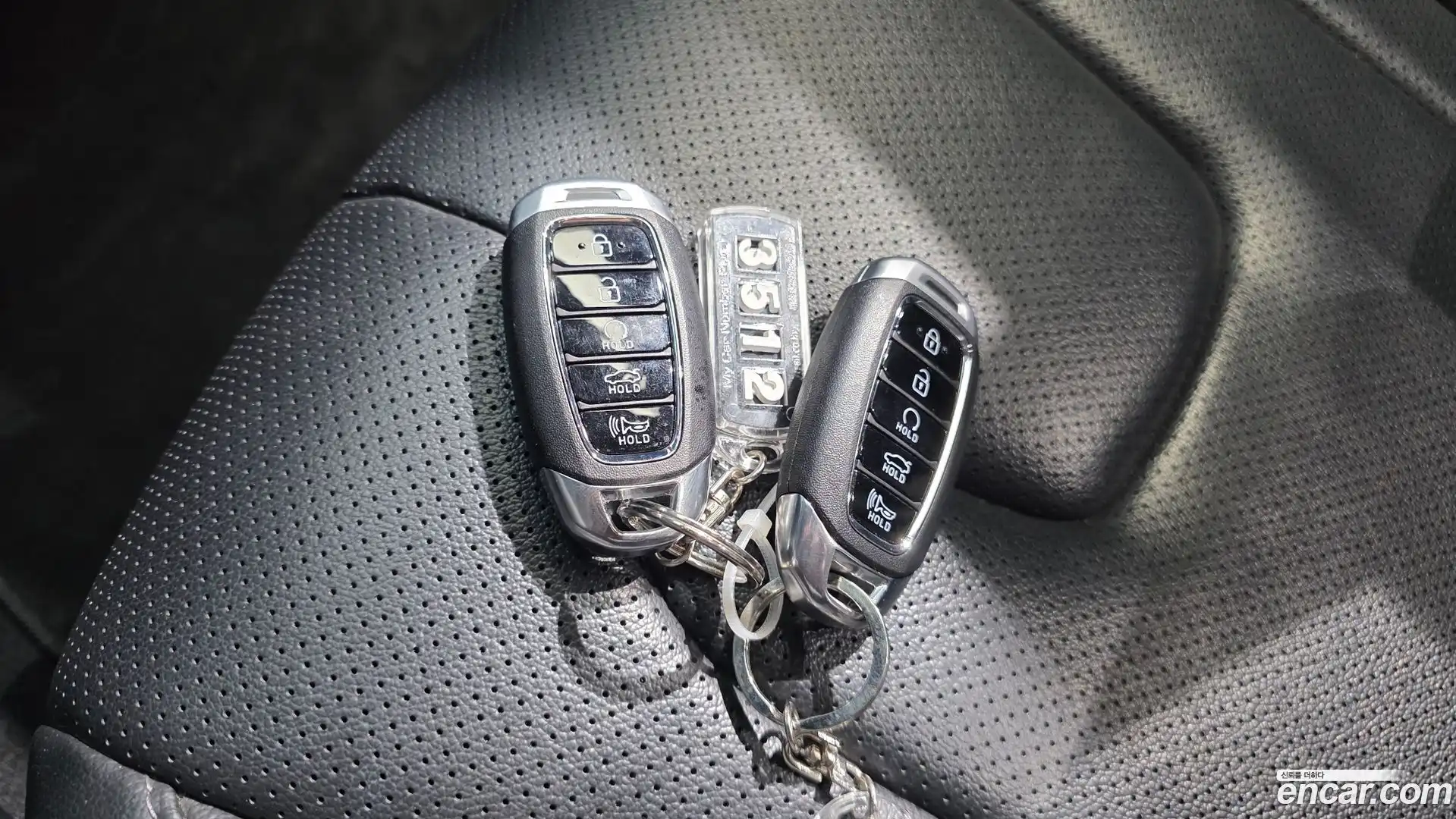 AVANTE Hyundai 2021.10-OPTION-023