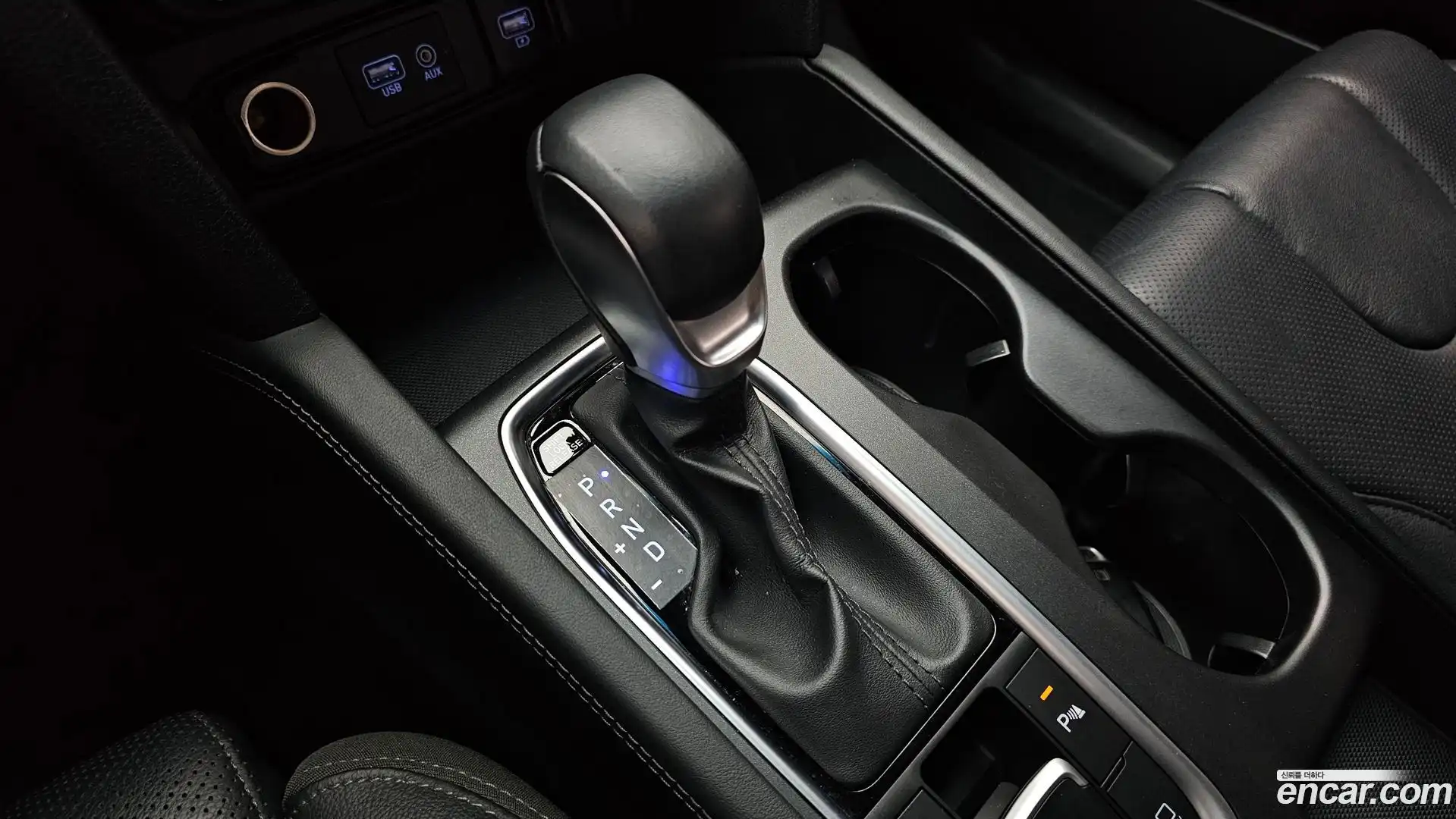 Santafe Hyundai 2018.9-INNER-009