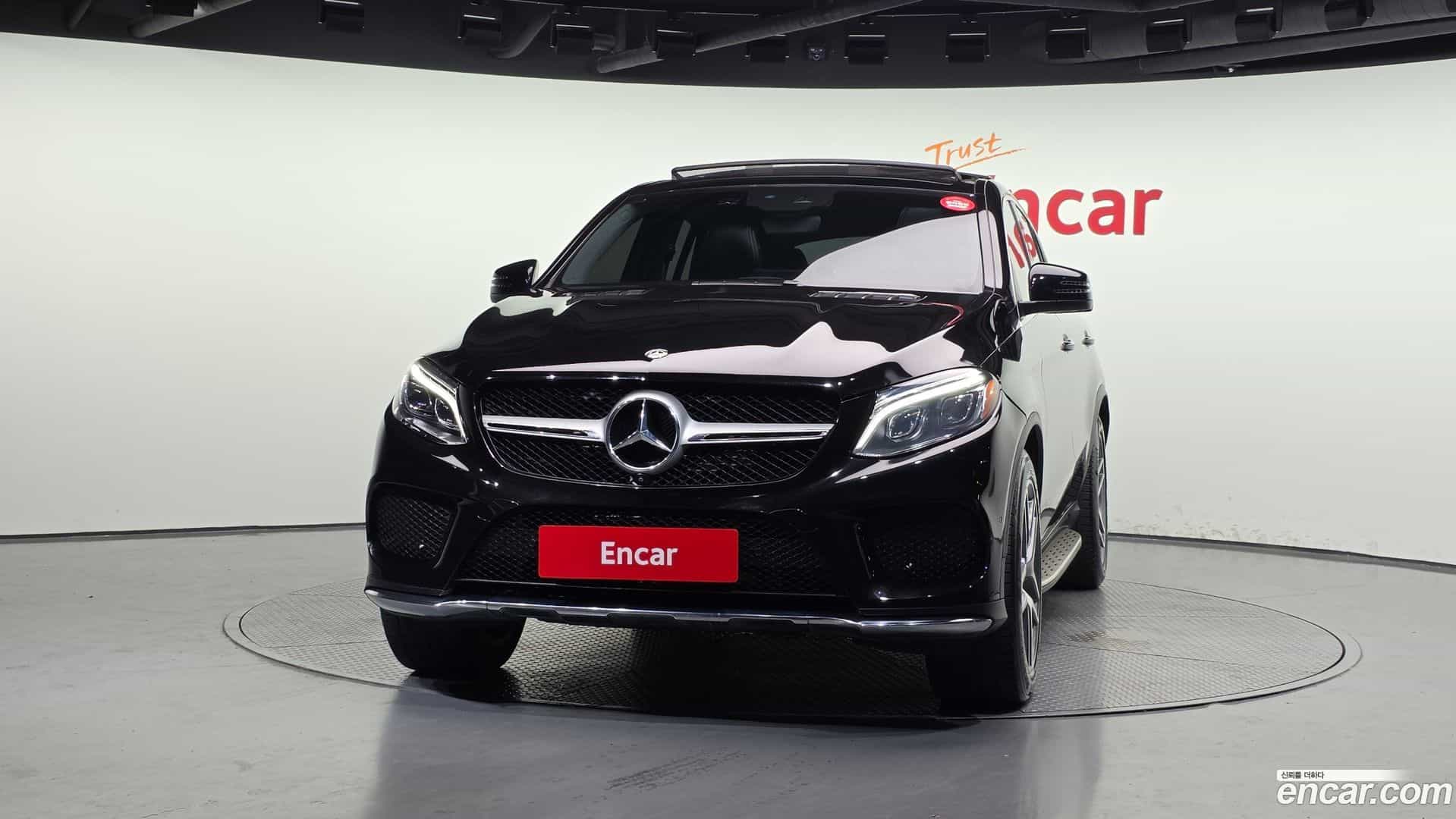GLE-Class Mercedes-Benz 2018.3-OUTER-003