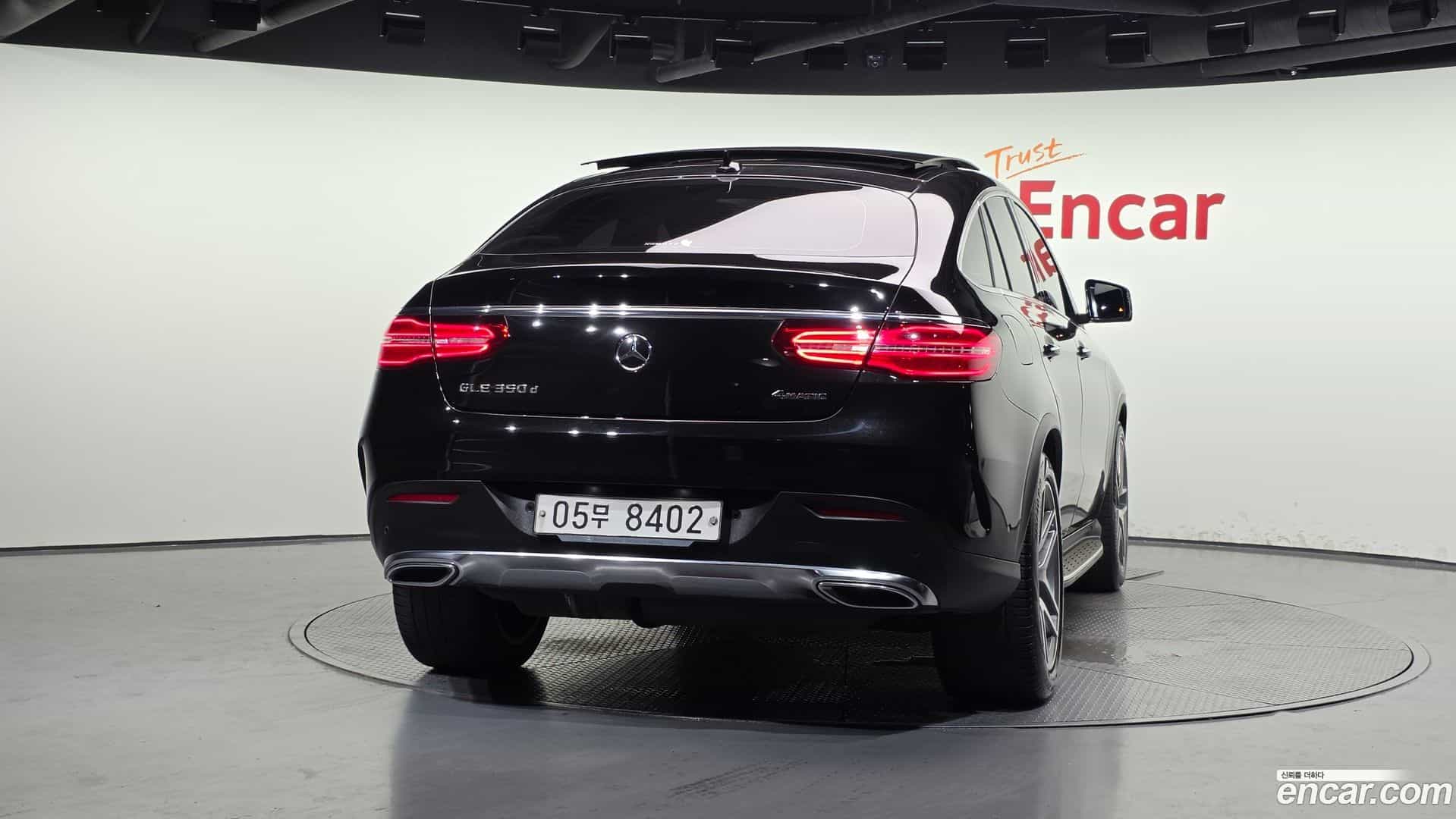 GLE-Class Mercedes-Benz 2018.3-OUTER-004