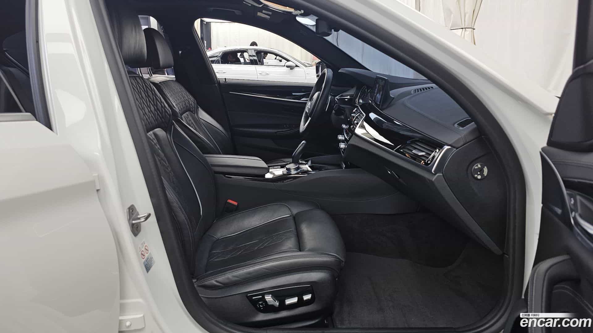 5-Series BMW 2018.6-OPTION-015