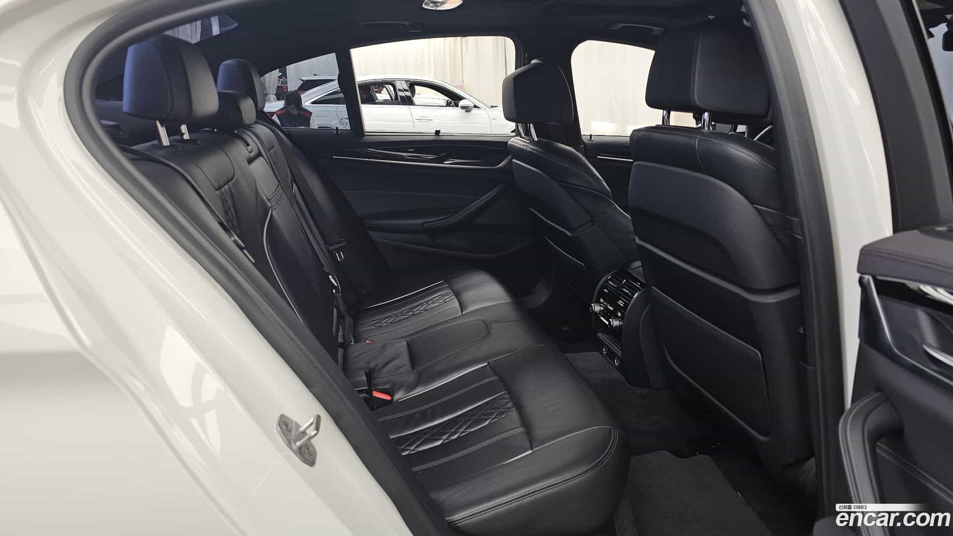 5-Series BMW 2018.6-OPTION-016