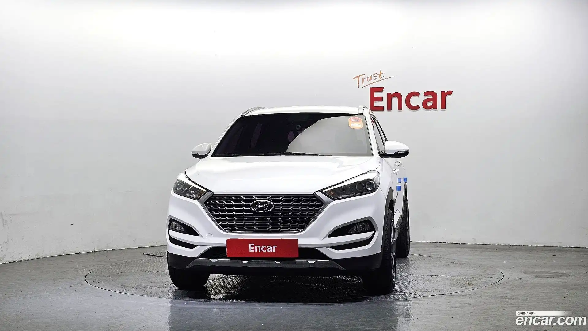 Tucson Hyundai 2016.5-OUTER-003