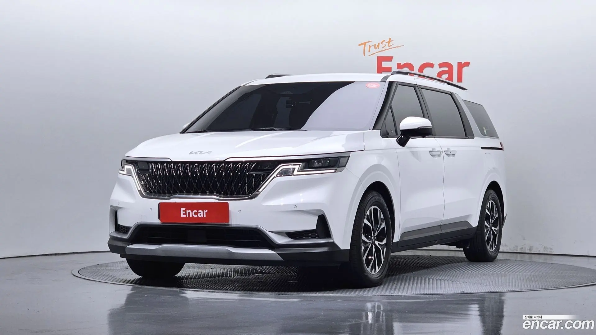 Main__Slider__Photo:Canival Kia 2021.7-0