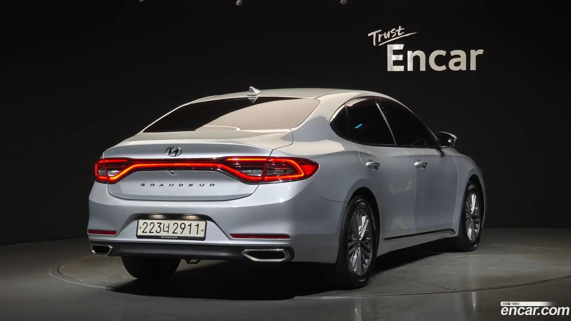Grandeur Hyundai 2018.5-OUTER-002