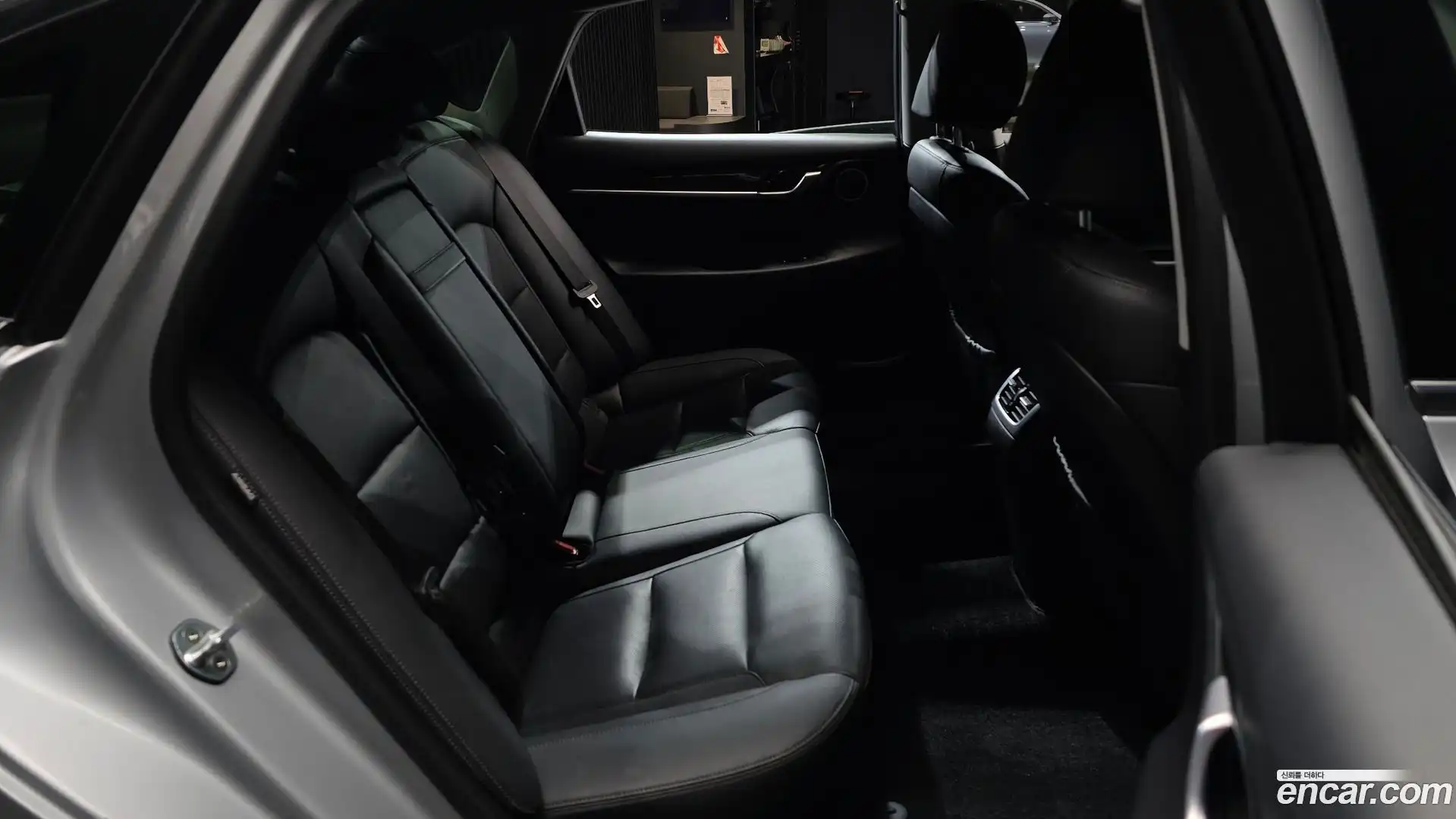 Grandeur Hyundai 2018.5-OPTION-016