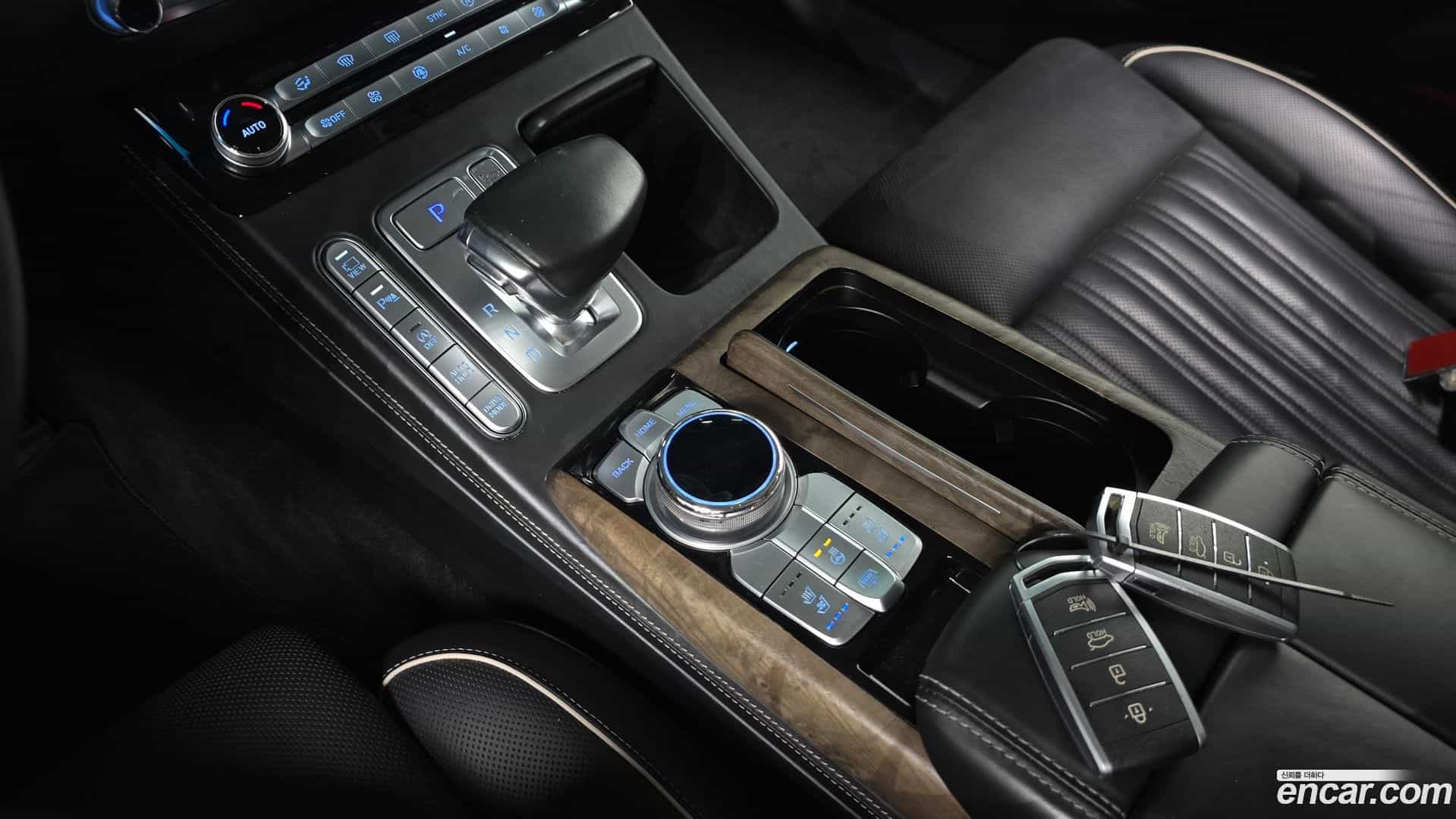 G90 Genesis 2019.0-INNER-009