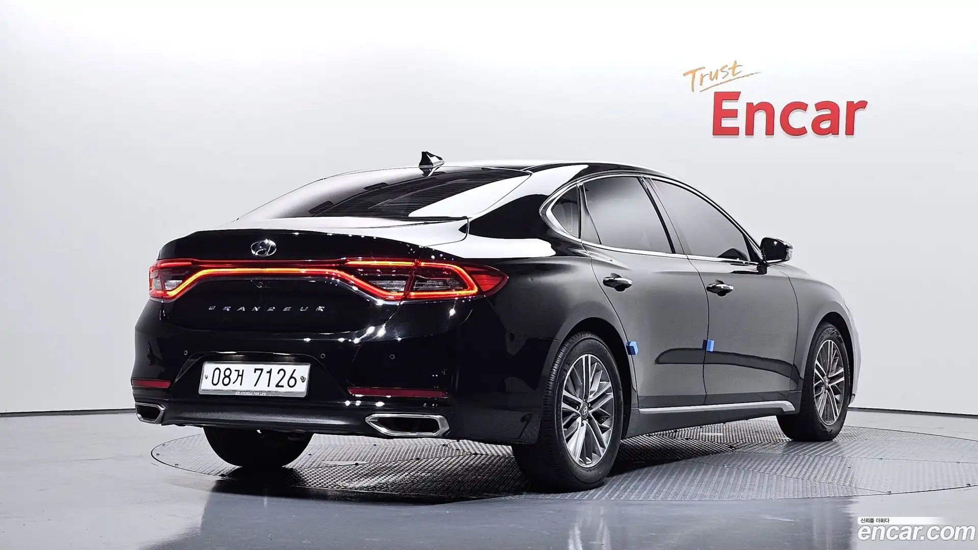 Grandeur Hyundai 2018.5-OUTER-002