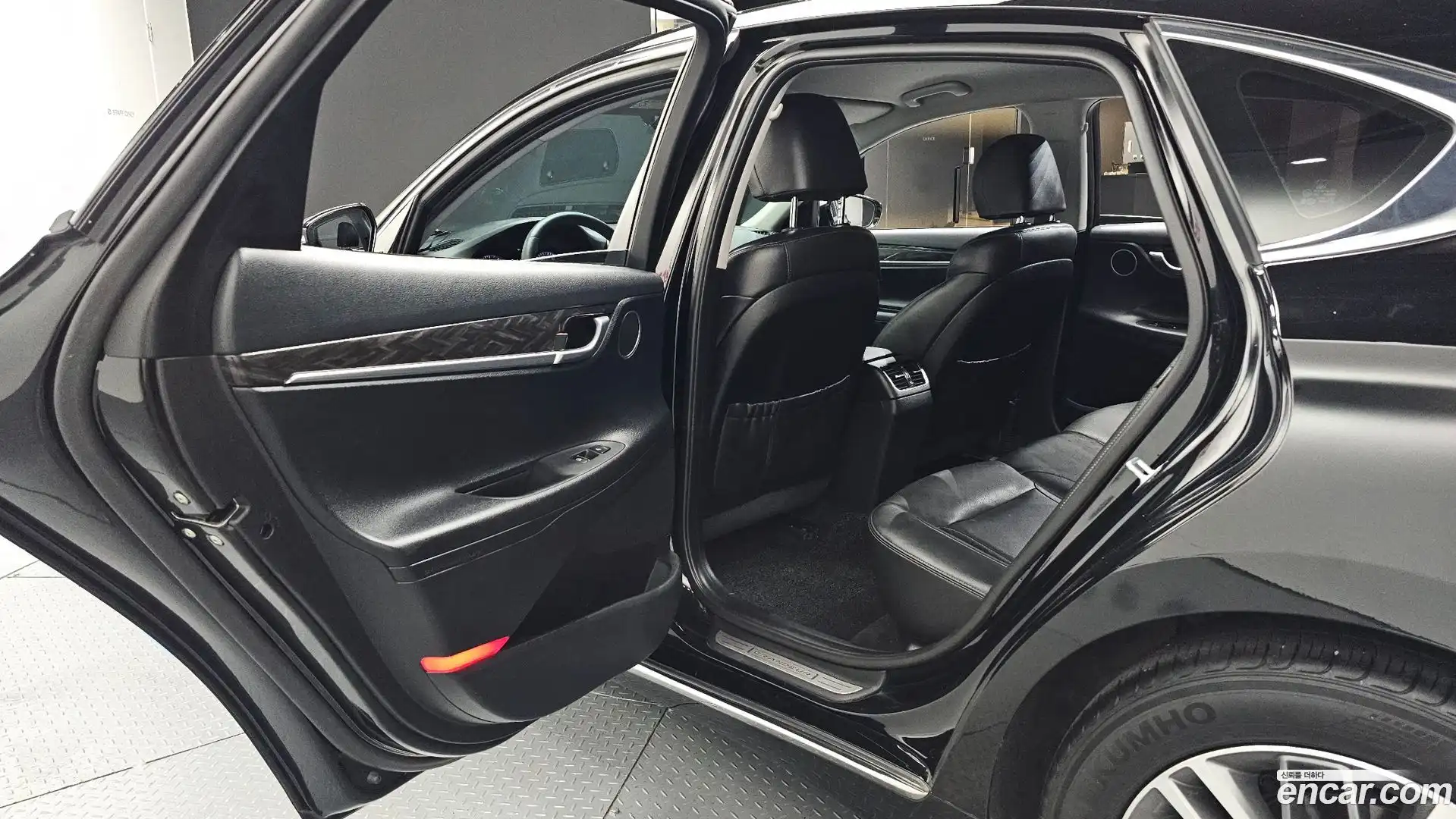 Grandeur Hyundai 2018.5-OPTION-016