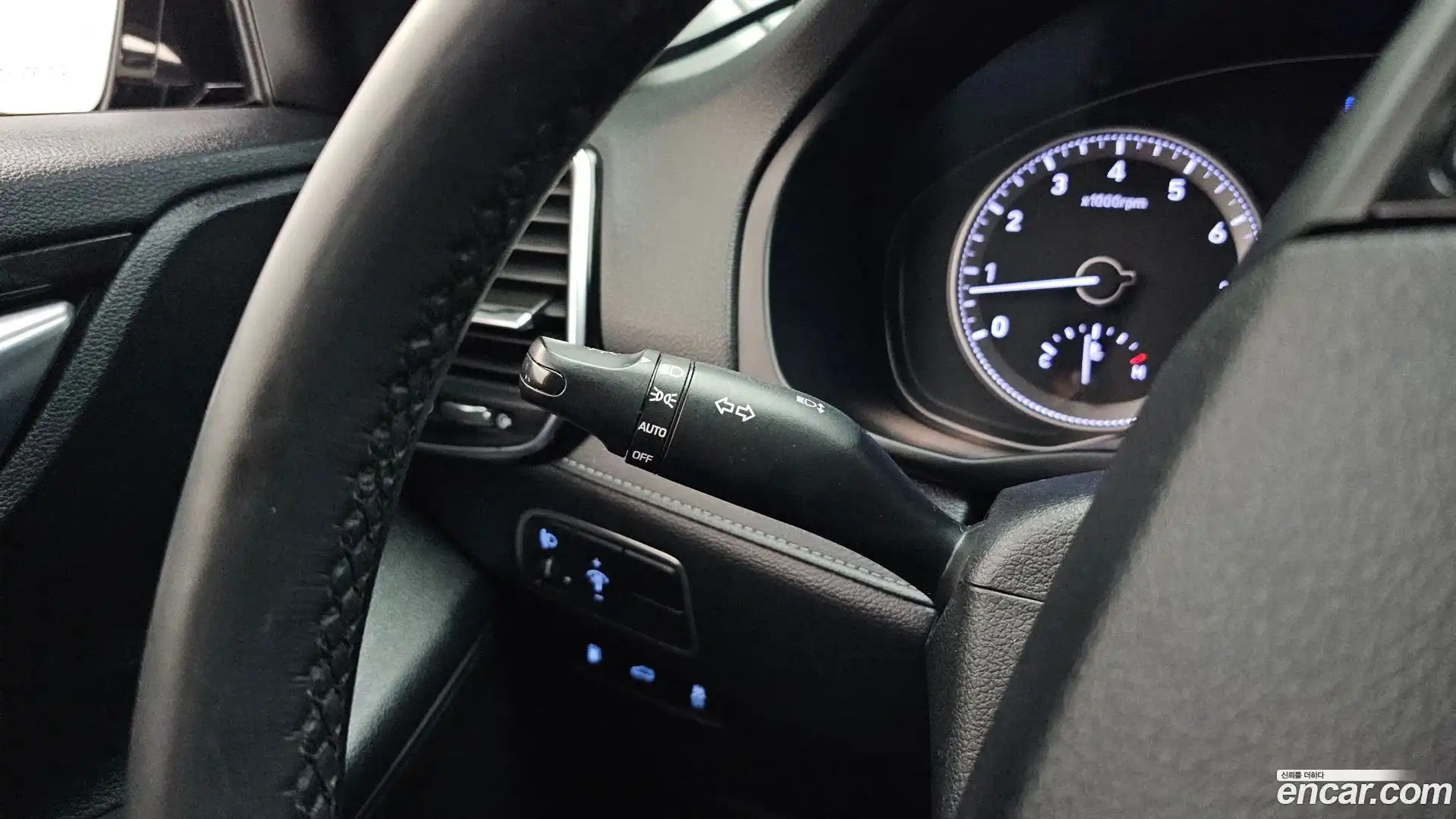 Grandeur Hyundai 2018.5-OPTION-020