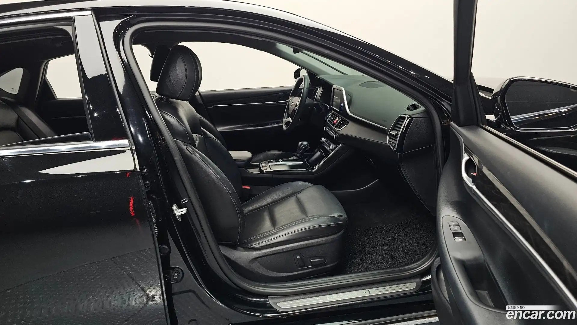 Grandeur Hyundai 2018.5-INNER-036