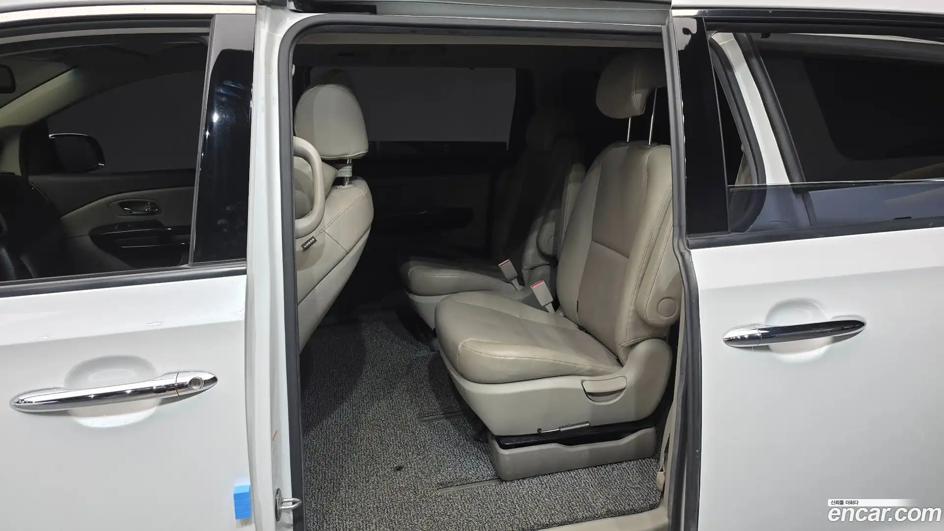 Canival Kia 2018.0-INNER-036