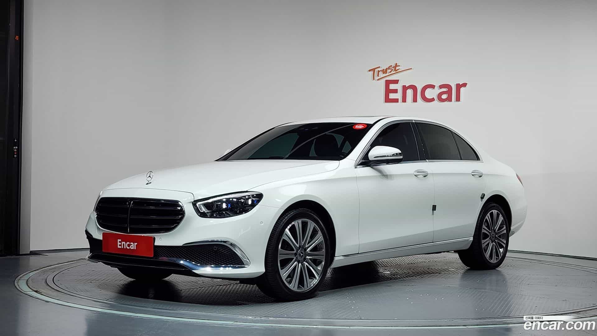 E-Class Mercedes-Benz 2023.5-OUTER-001