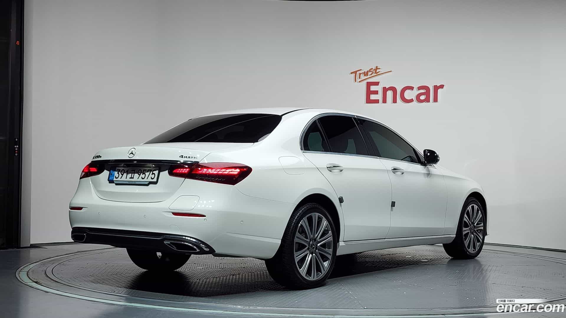 E-Class Mercedes-Benz 2023.5-OUTER-002
