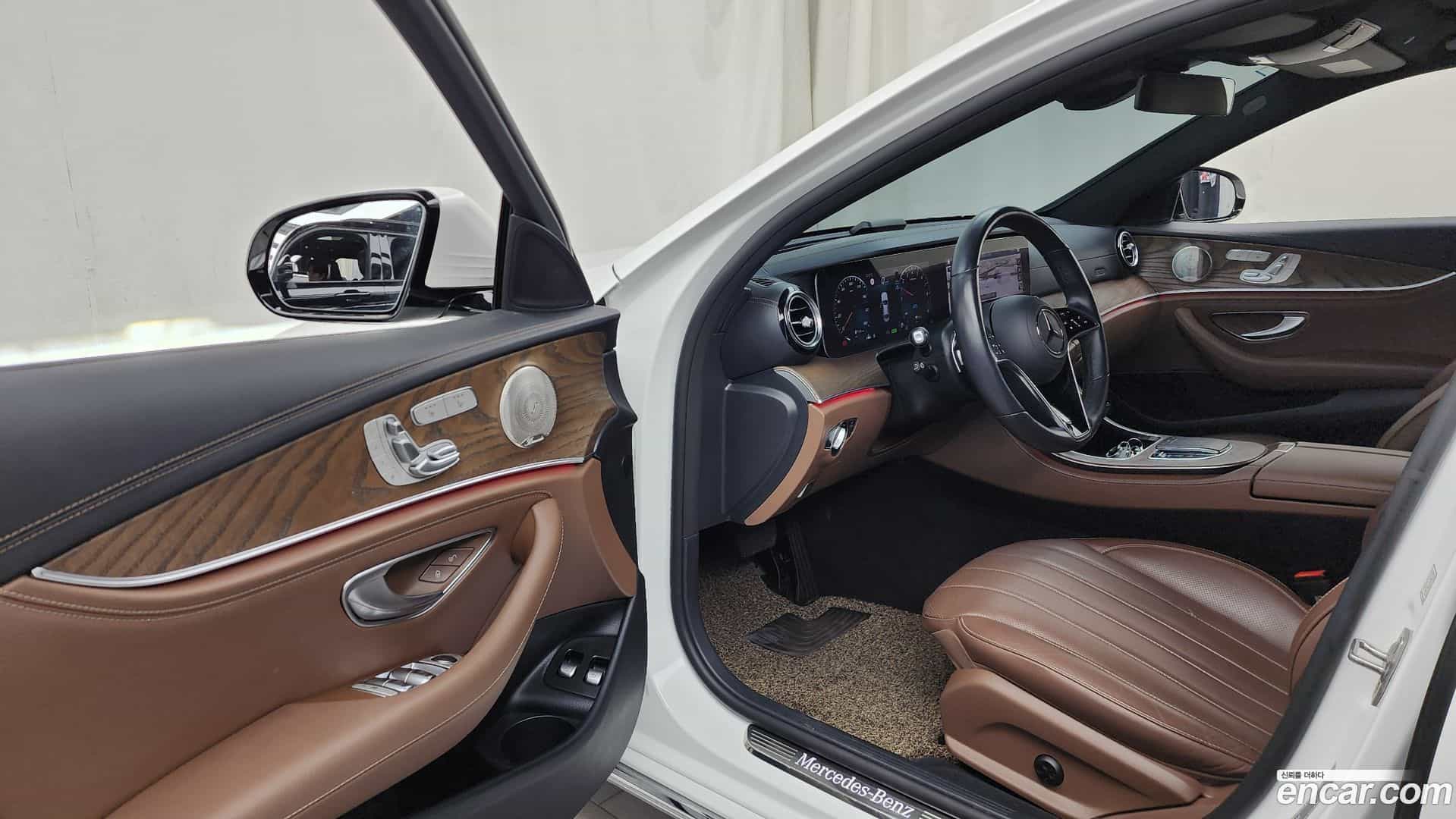 E-Class Mercedes-Benz 2023.5-INNER-010