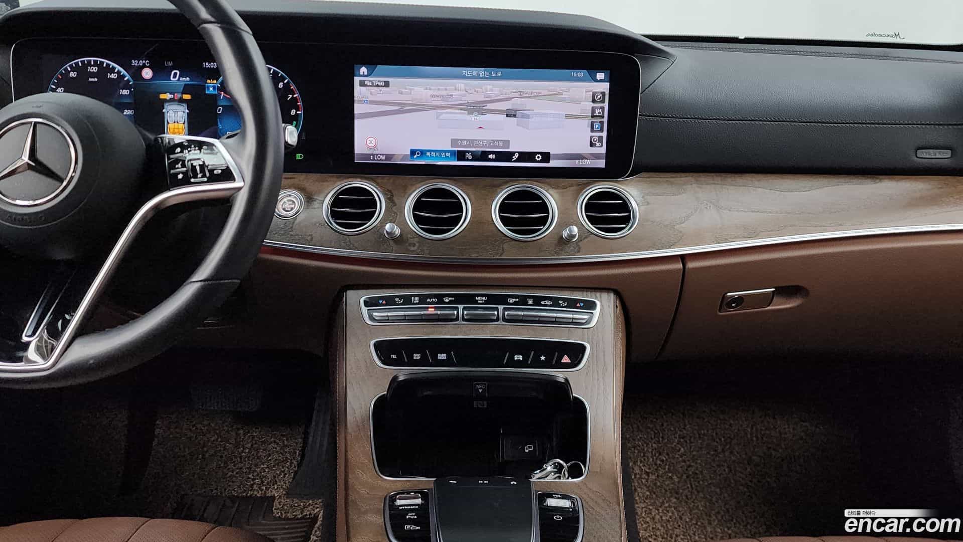E-Class Mercedes-Benz 2023.5-OPTION-018