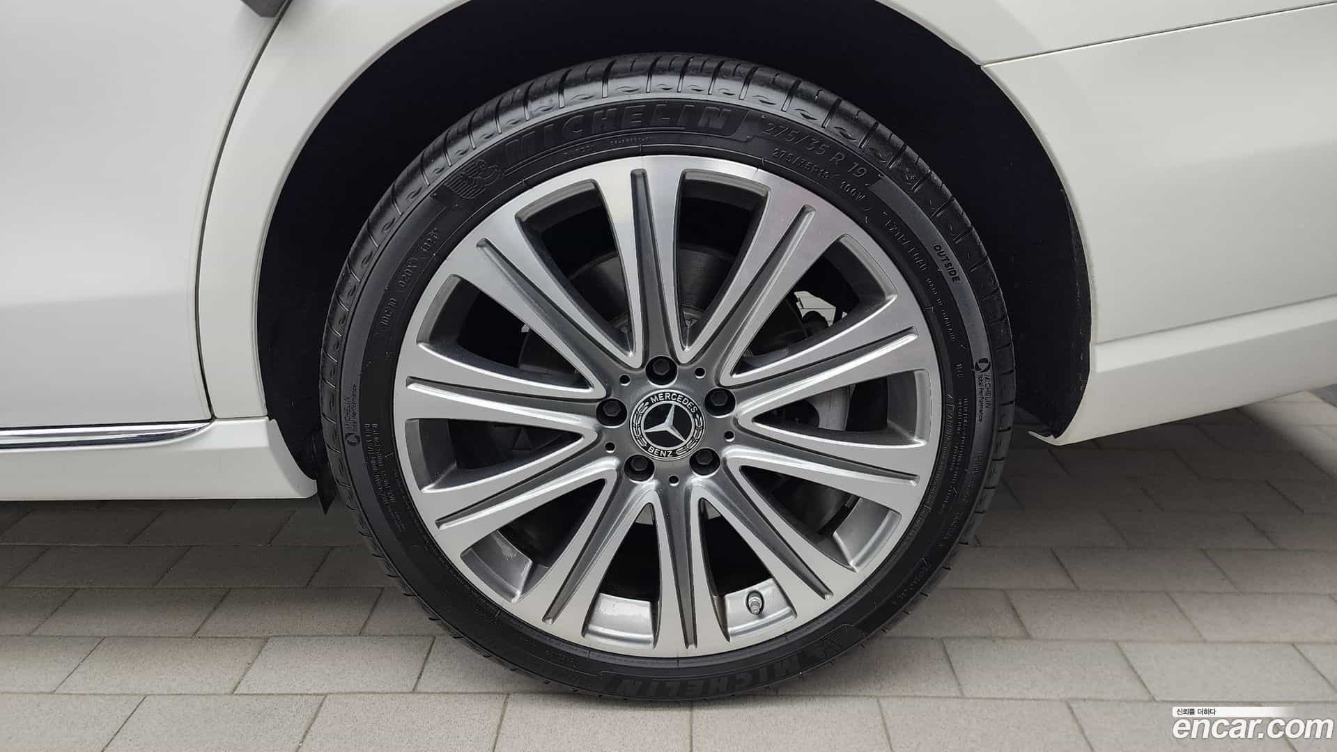 E-Class Mercedes-Benz 2023.5-OUTER-031
