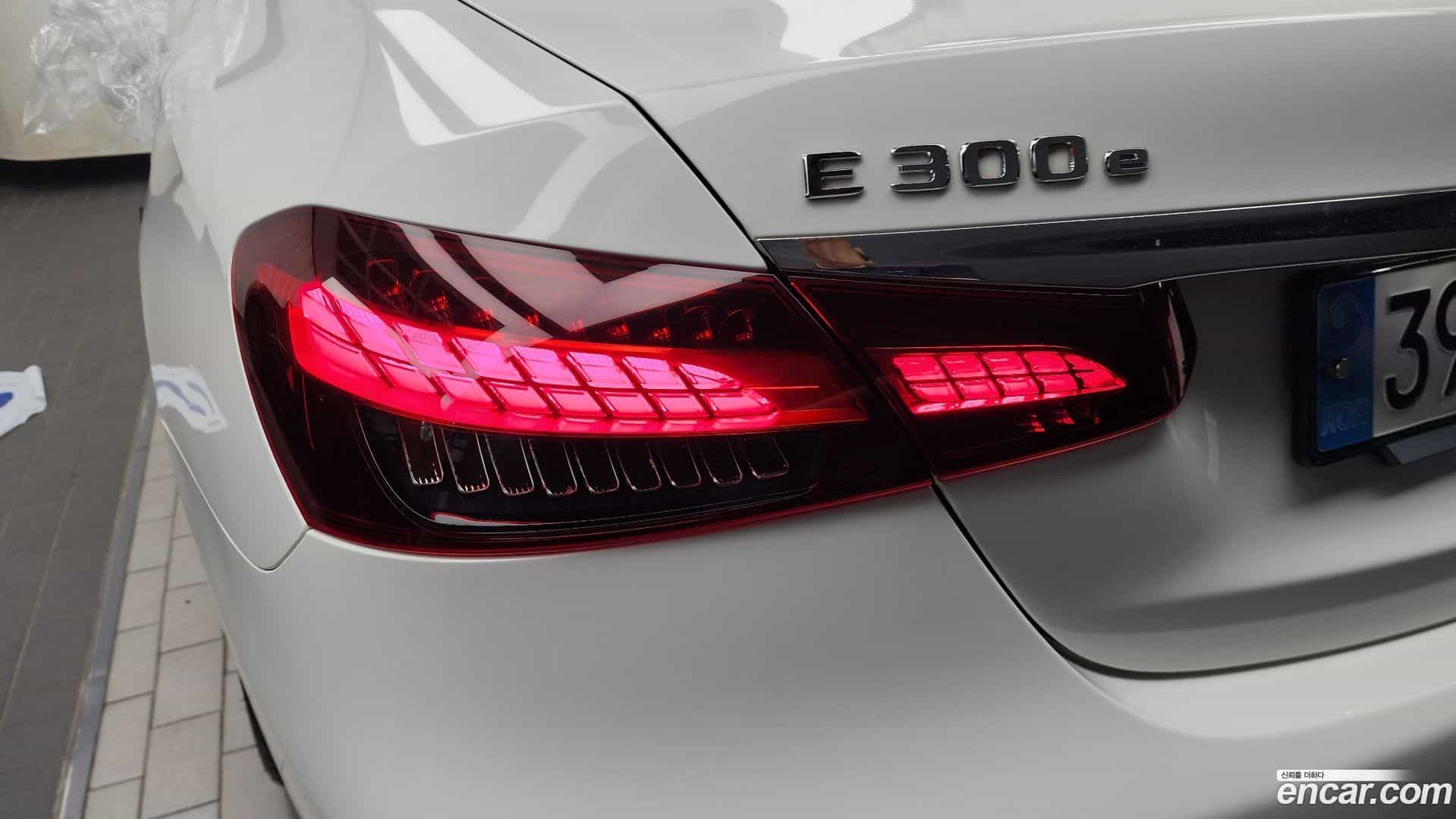 E-Class Mercedes-Benz 2023.5-OUTER-033