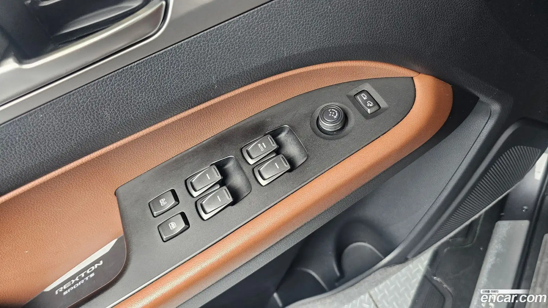 Rexton KG Mobility 2019.0-OPTION-042