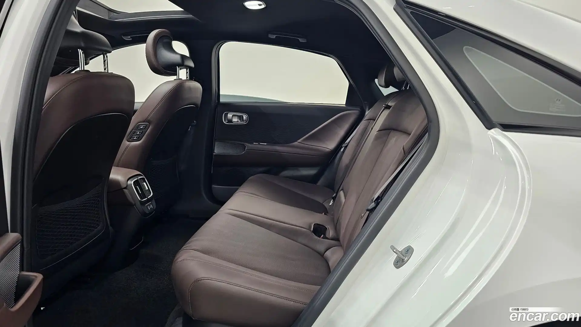 Ioniq6 Hyundai 2022.9-INNER-036