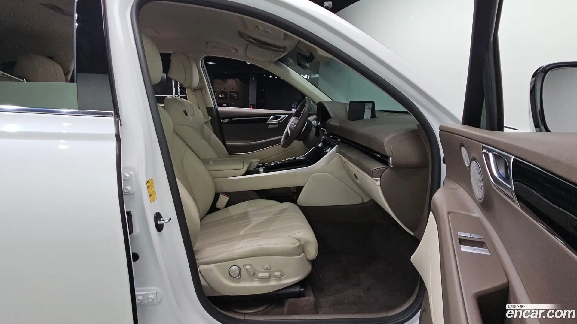 GV80 Genesis 2023.4-OPTION-016