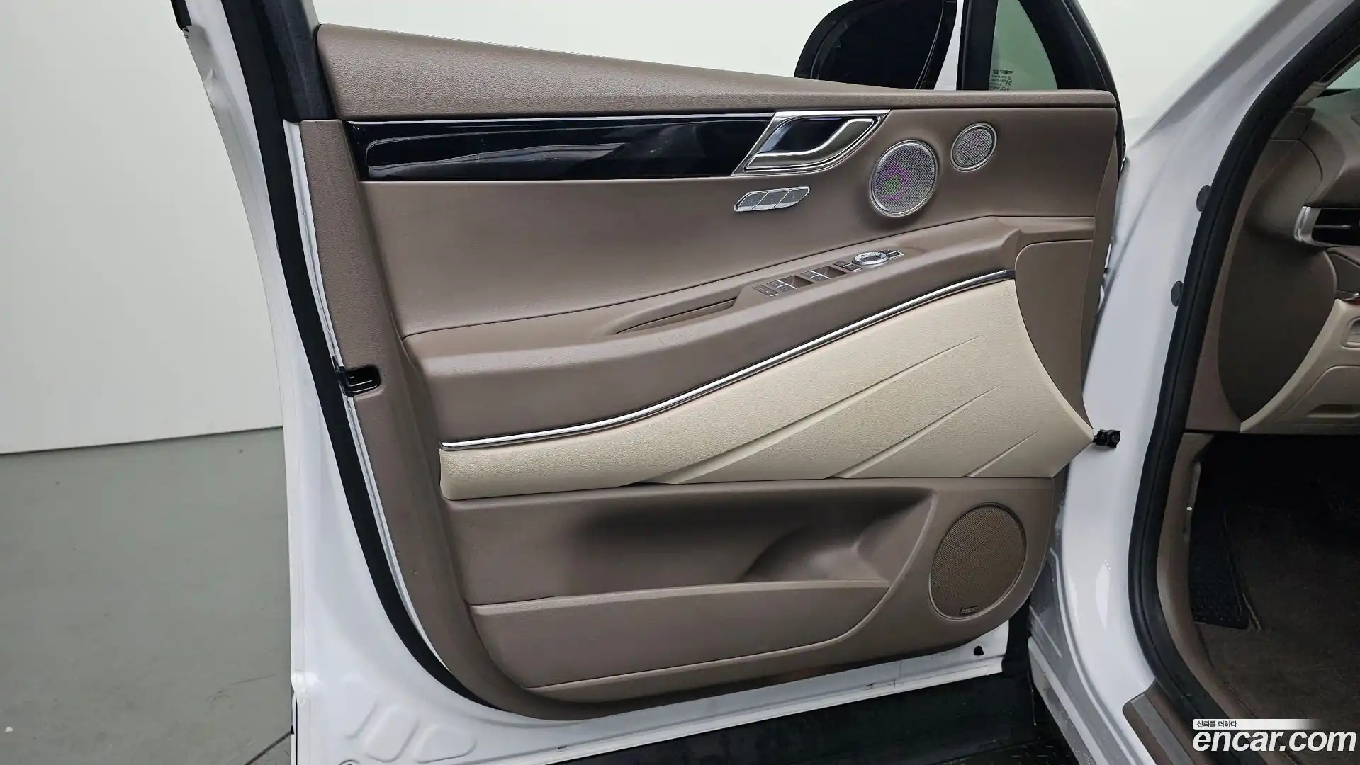 GV80 Genesis 2023.4-INNER-034