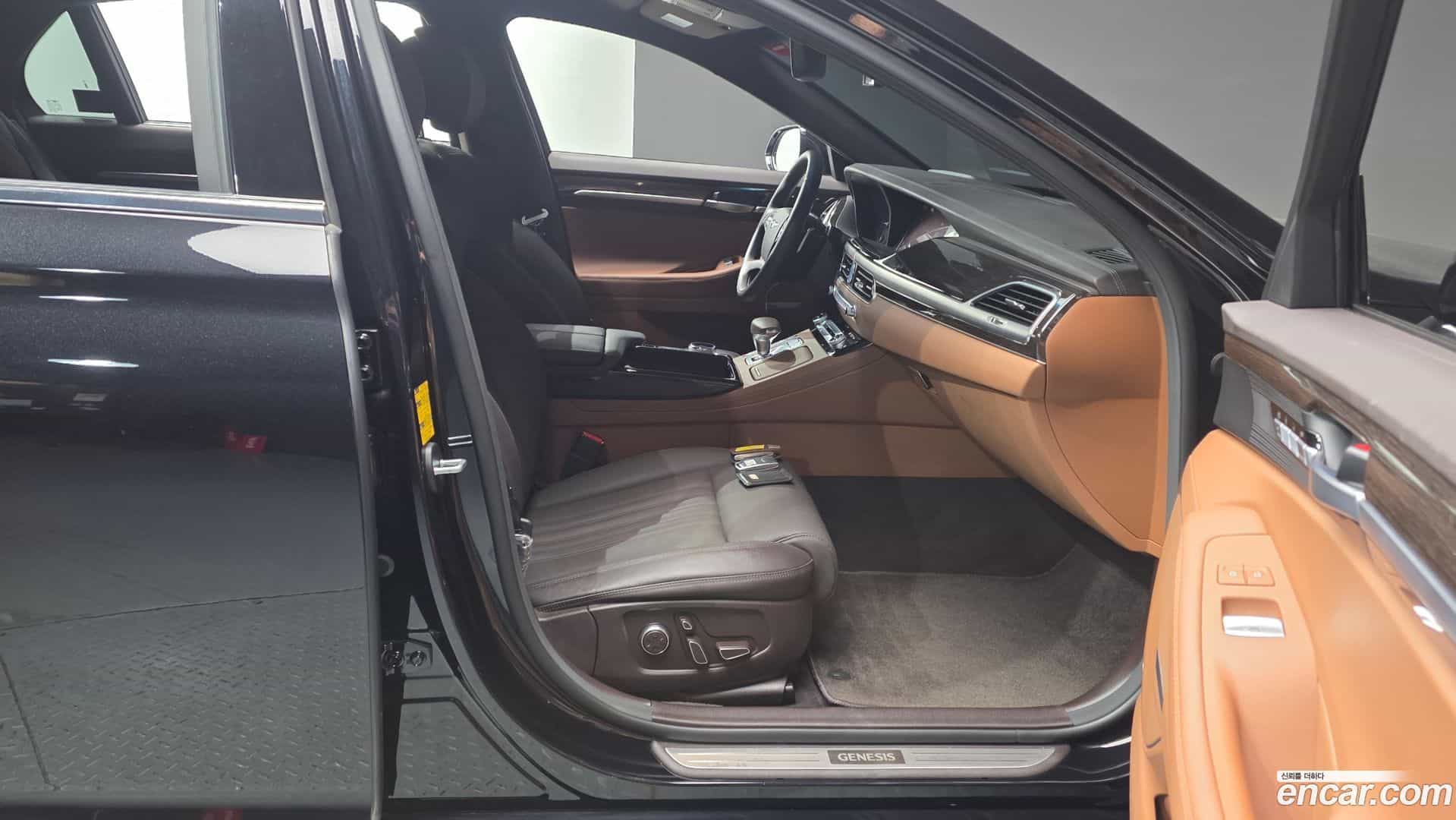 G90 Genesis 2020.0-INNER-036