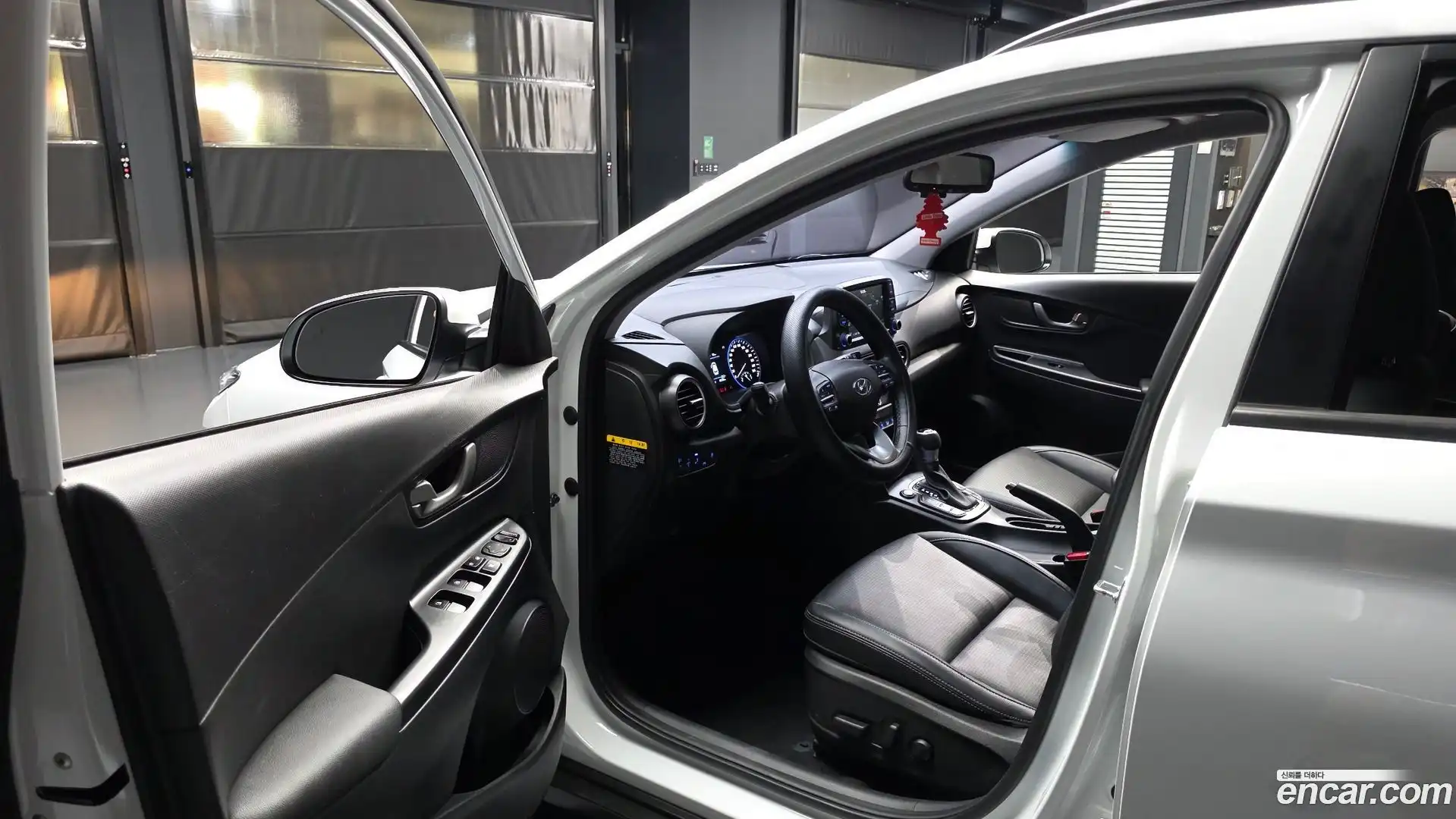 Kona Hyundai 2018.9-INNER-010