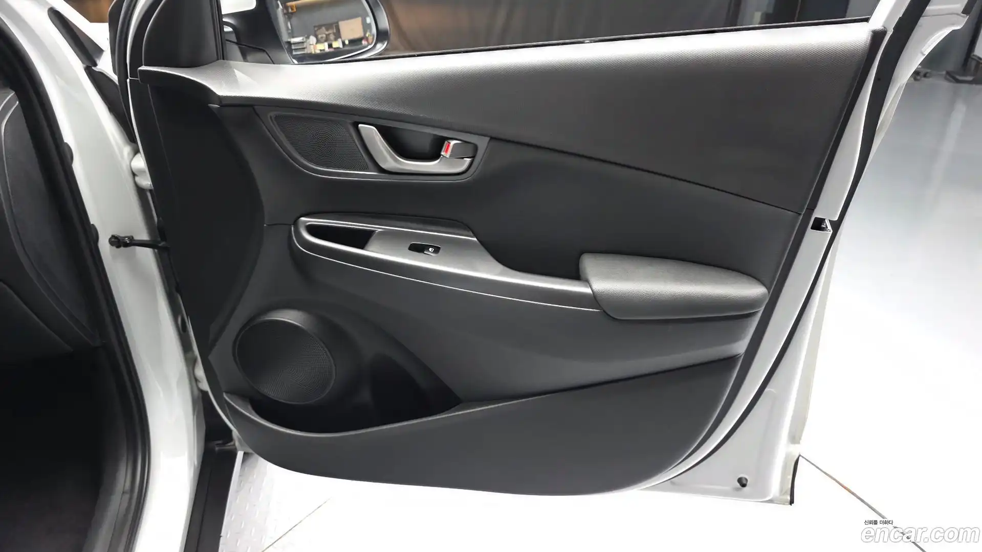 Kona Hyundai 2018.9-INNER-034