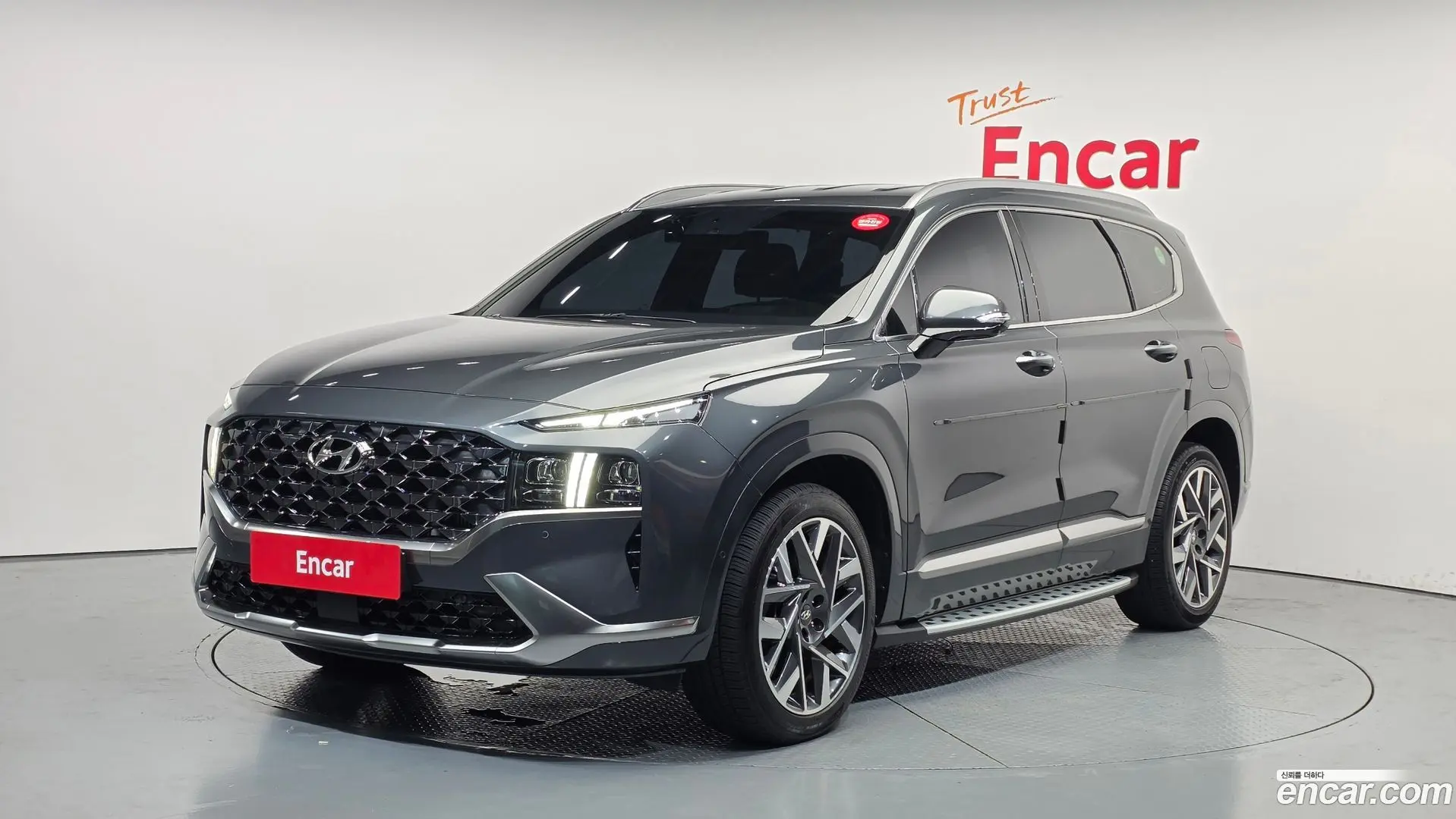 Main__Slider__Photo:Santafe Hyundai 2021.11-0