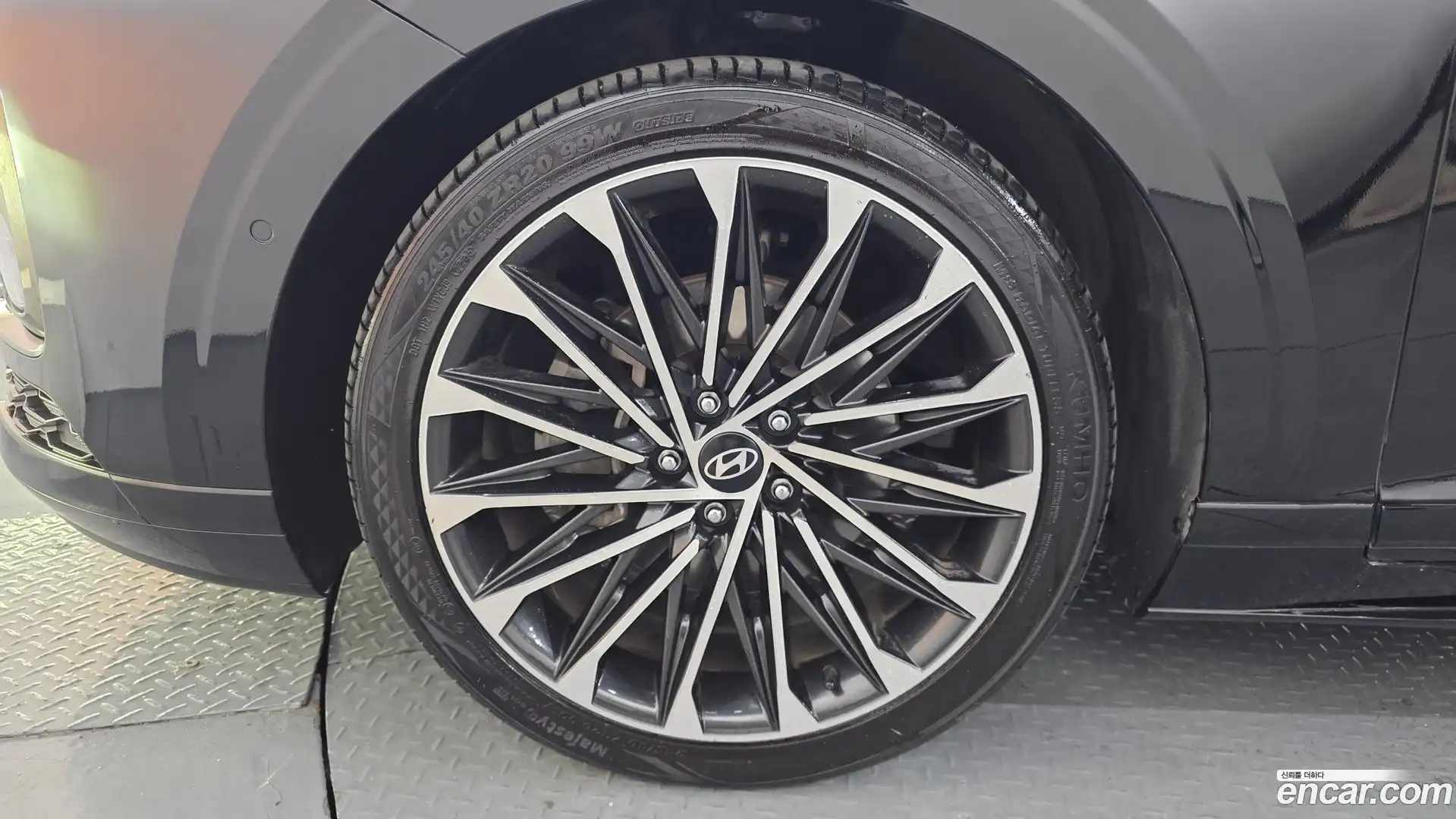 Grandeur Hyundai 2023.4-OUTER-005