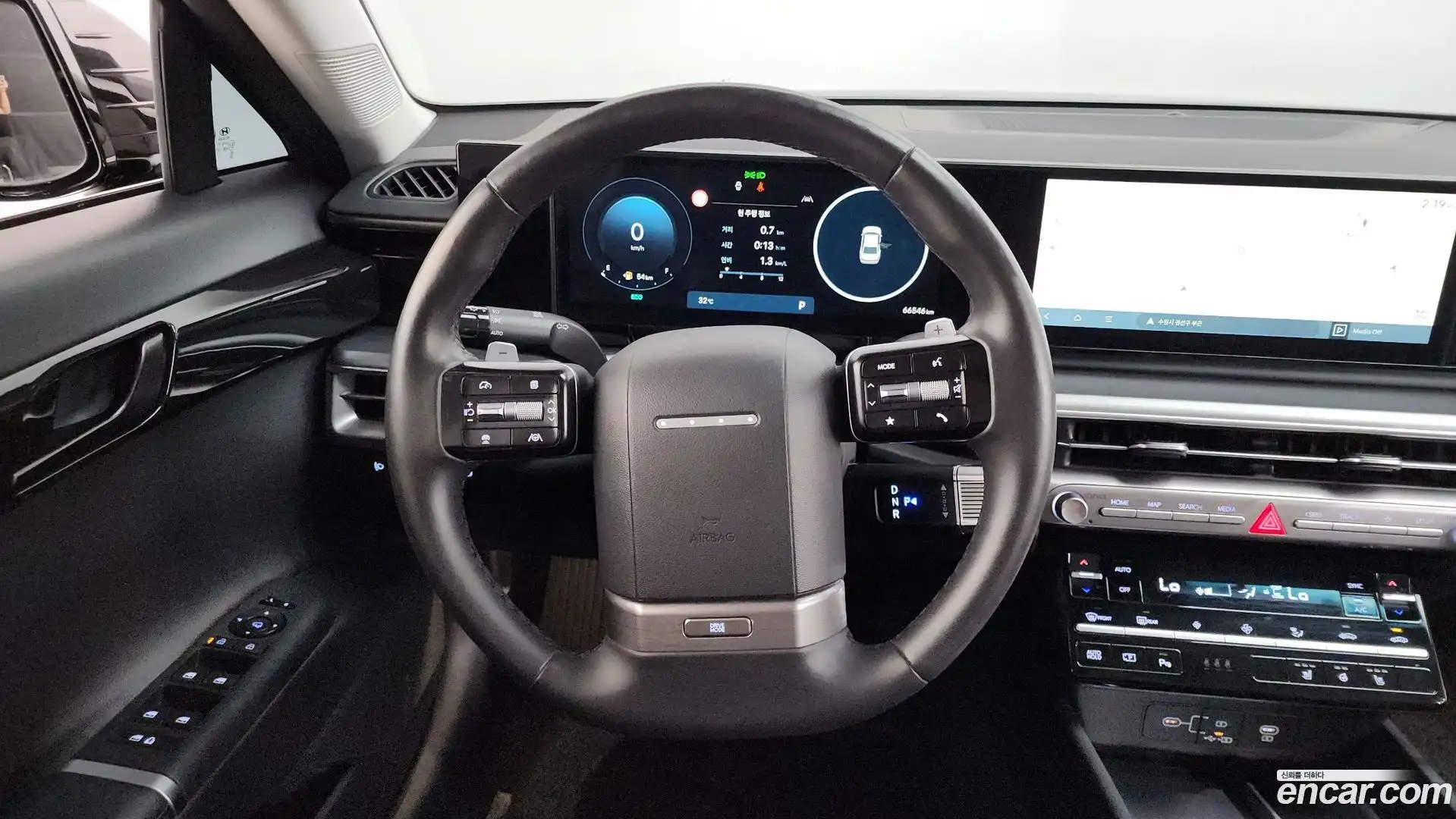 Grandeur Hyundai 2023.6-OPTION-018