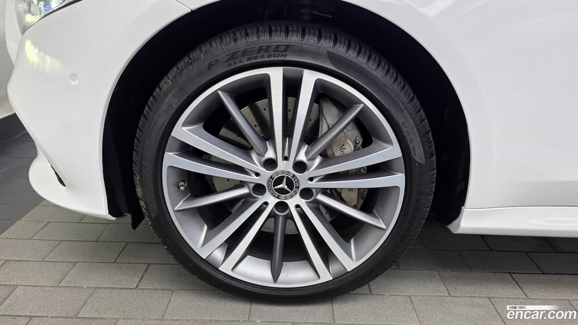 CLS-Class Mercedes-Benz 2019.7-OUTER-005