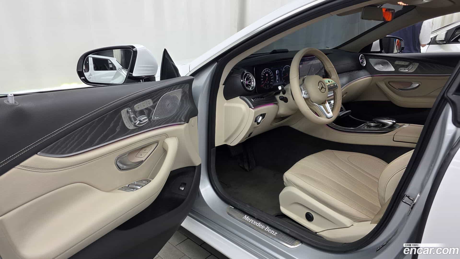 CLS-Class Mercedes-Benz 2019.7-INNER-010