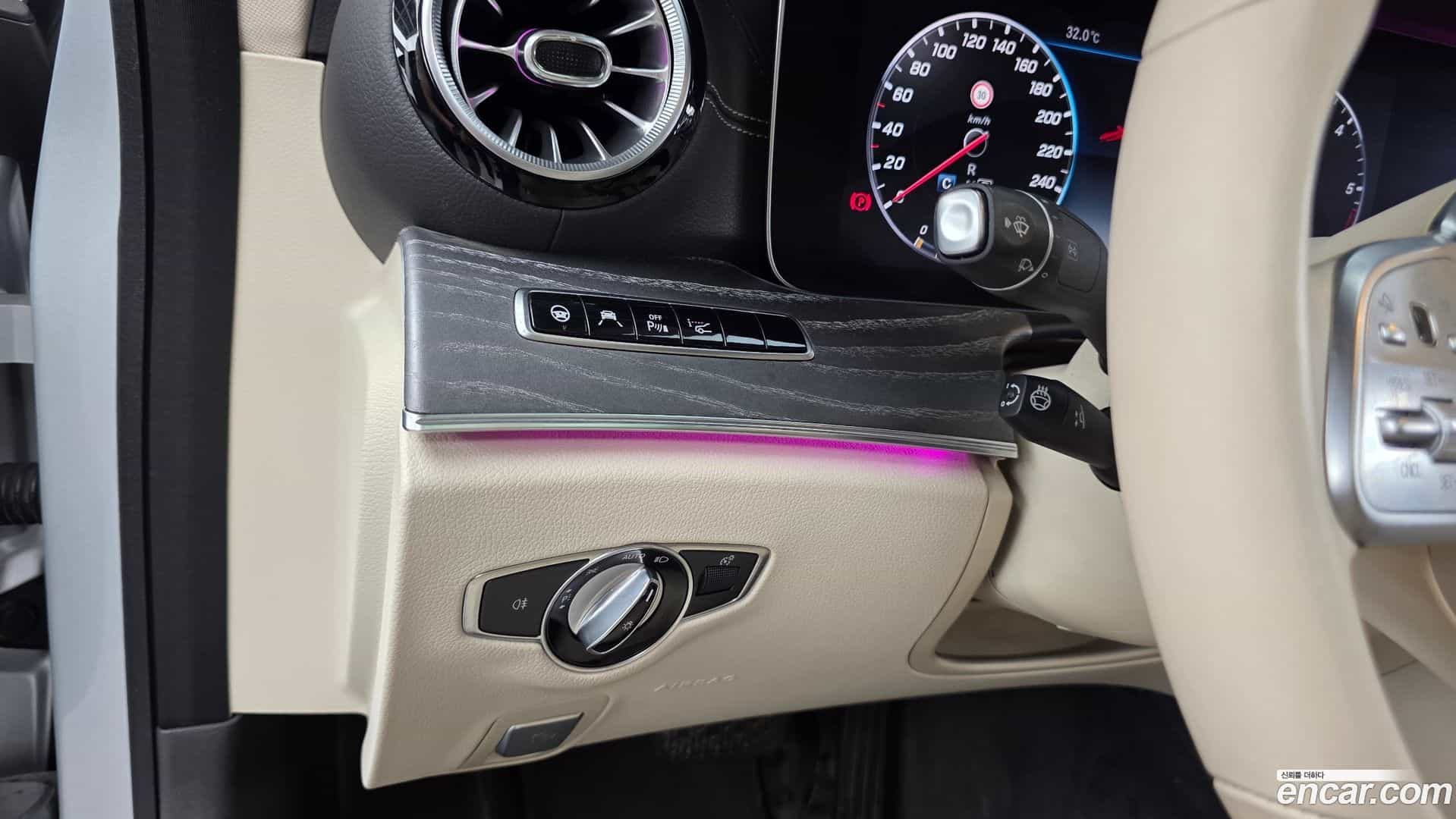 CLS-Class Mercedes-Benz 2019.7-OPTION-020