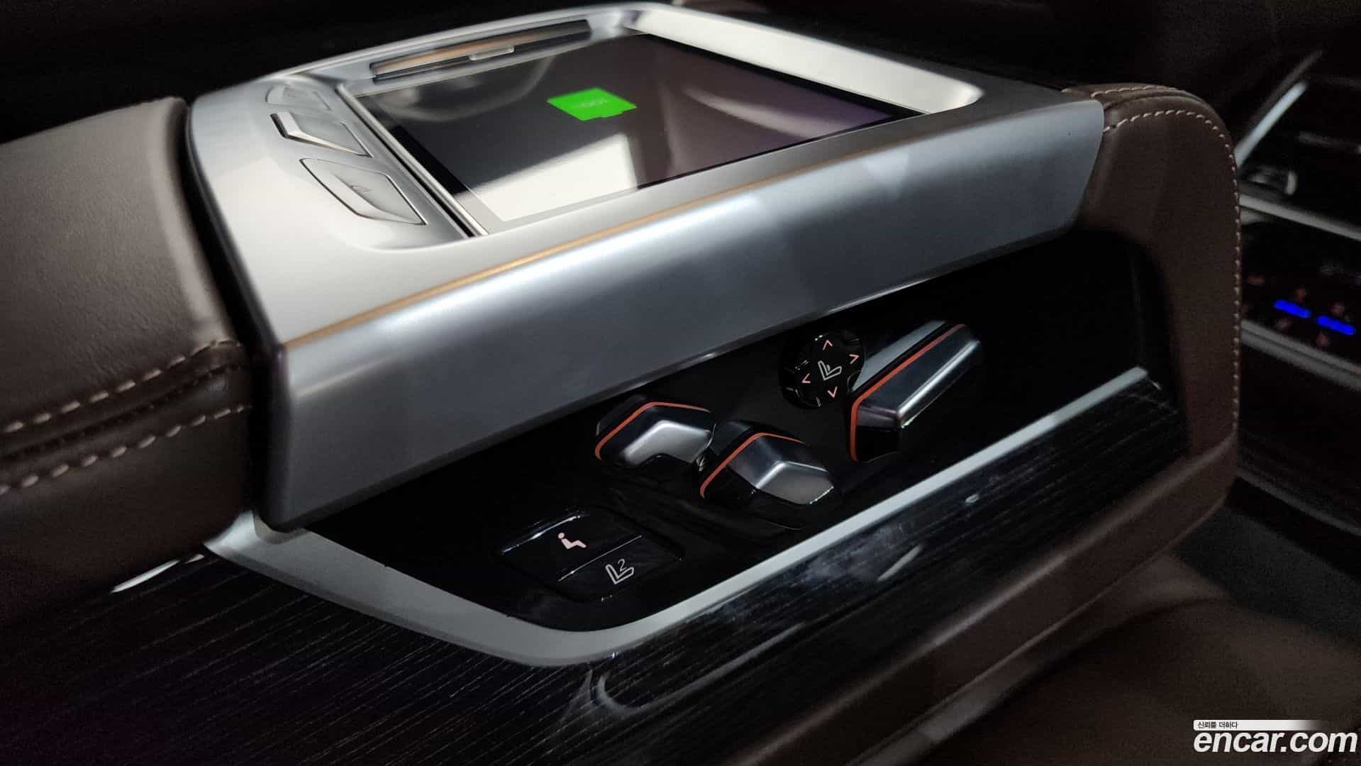 7-Series BMW 2021.10-OPTION-045