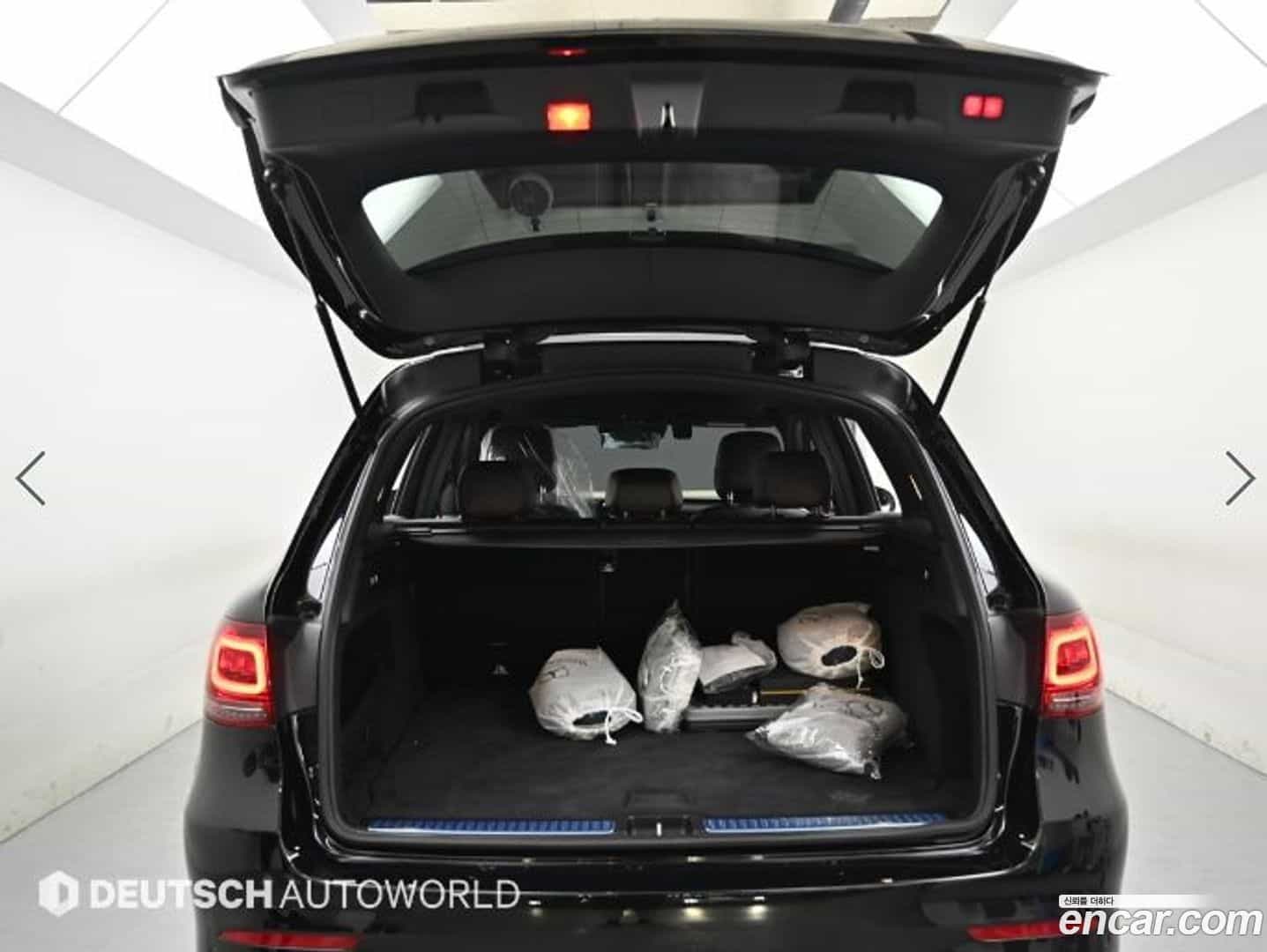 GLC-Class Mercedes-Benz 2022.6-OPTION-023